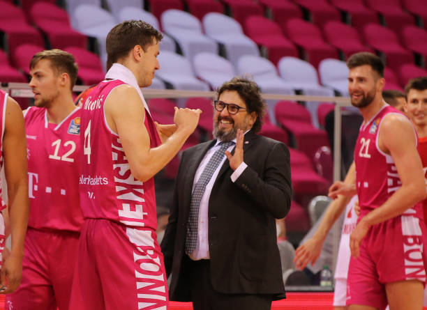 队在进攻和 队在进攻和